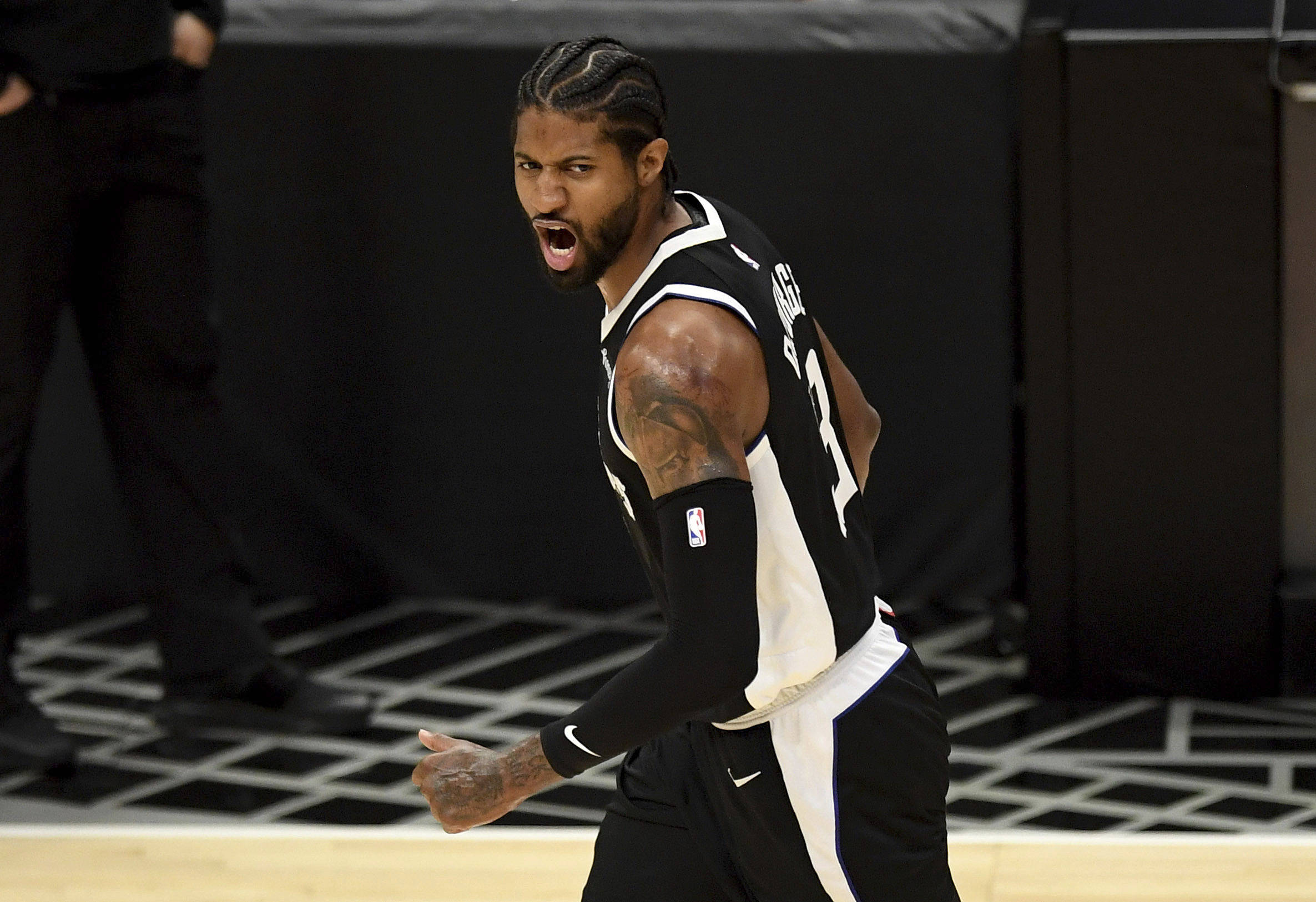 既有强听牌 既有强听牌